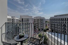 Nest Hotel, Aljada