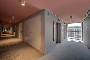 Nest Hotel, Aljada