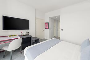 Nest Hotel, Aljada