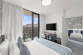 Nest Hotel, Aljada