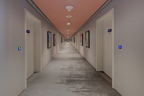Nest Hotel, Aljada