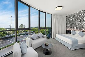 Nest Hotel, Aljada