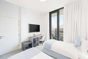 Nest Hotel, Aljada