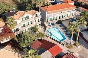 Manthos Beachfront Apartments