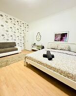 Cozy 7BR Villa Near Blumengarten
