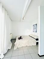 Cozy 7BR Villa Near Blumengarten