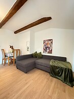 Cozy 7BR Villa Near Blumengarten