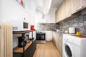 Sunny 3bd Flat Acropolis View