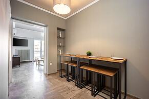 Sunny 3bd Flat Acropolis View