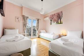 Sunny Cozy 3bd apt Just a min Away to Acropolis