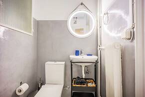 Sunny Cozy 3bd apt Just a min Away to Acropolis
