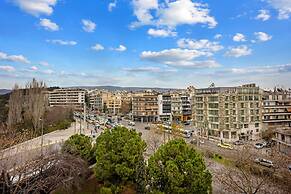Sunny Cozy 3bd apt Just a min Away to Acropolis