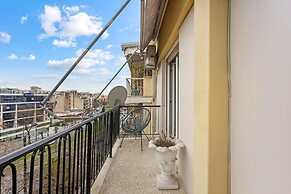 Sunny Cozy 3bd apt Just a min Away to Acropolis