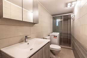 Prime 2BR Apartment Next to Kallimarmaro Stadium