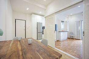 Modern Cozy Apartment