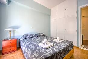 Sunny 1-bedroom Apt 10 Min Walk to Acropolis