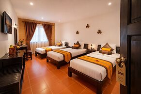 Kravan Siem Reap Boutique Villa