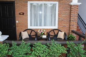 Kravan Siem Reap Boutique Villa