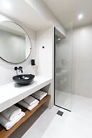 Finders Ermou Suites