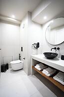 Finders Ermou Suites