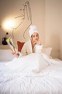 Finders Ermou Suites