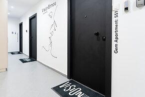 Finders Ermou Suites