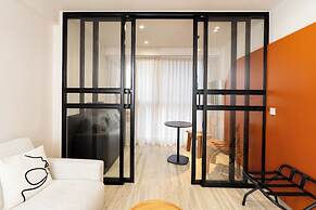 Finders Ermou Suites