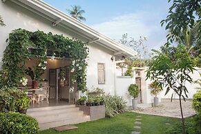 Arahtis Lake Villa