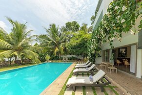 Arahtis Lake Villa