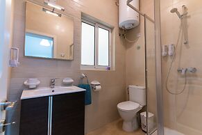 Seaside Cosy Maisonette- 2 mins from sea