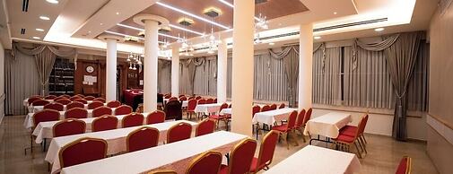 Aristocrat Hotel