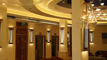 Aristocrat Hotel