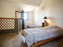 Mediterranean Villa for 6 With Pool