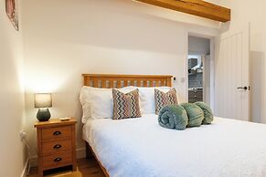 Beautiful 2 Bedroom Barn in Cerney Wick