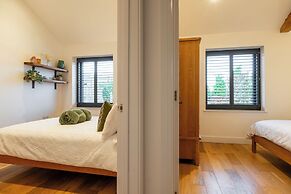 Beautiful 2 Bedroom Barn in Cerney Wick