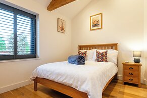 Beautiful 2 Bedroom Barn in Cerney Wick