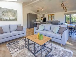 Isca Lodge - With Decking