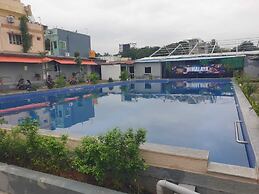 HIMALAYA POOL & RESORT