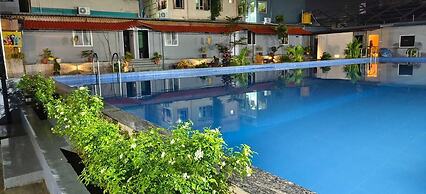 HIMALAYA POOL & RESORT