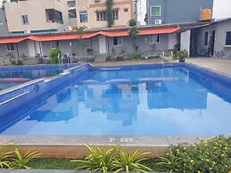HIMALAYA POOL & RESORT