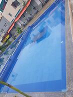 HIMALAYA POOL & RESORT