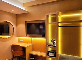 Lush Premier Hotel