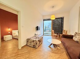 Orange Central Suites
