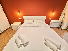 Orange Central Suites