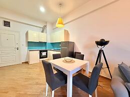 Orange Central Suites