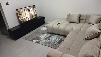 Shangri-la Apartment