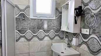 İnlice Apart House