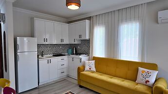 İnlice Apart House
