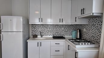 İnlice Apart House