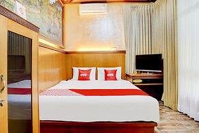 OYO 90303 Cafe & Homestay Kolam Pancing